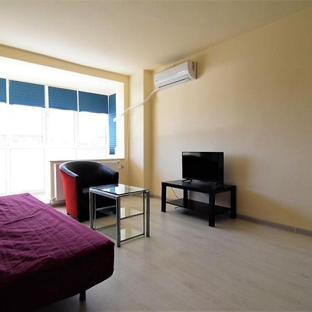 Gara De Nord - Resedinta Lui Calin Apartman Bukarest Kültér fotó