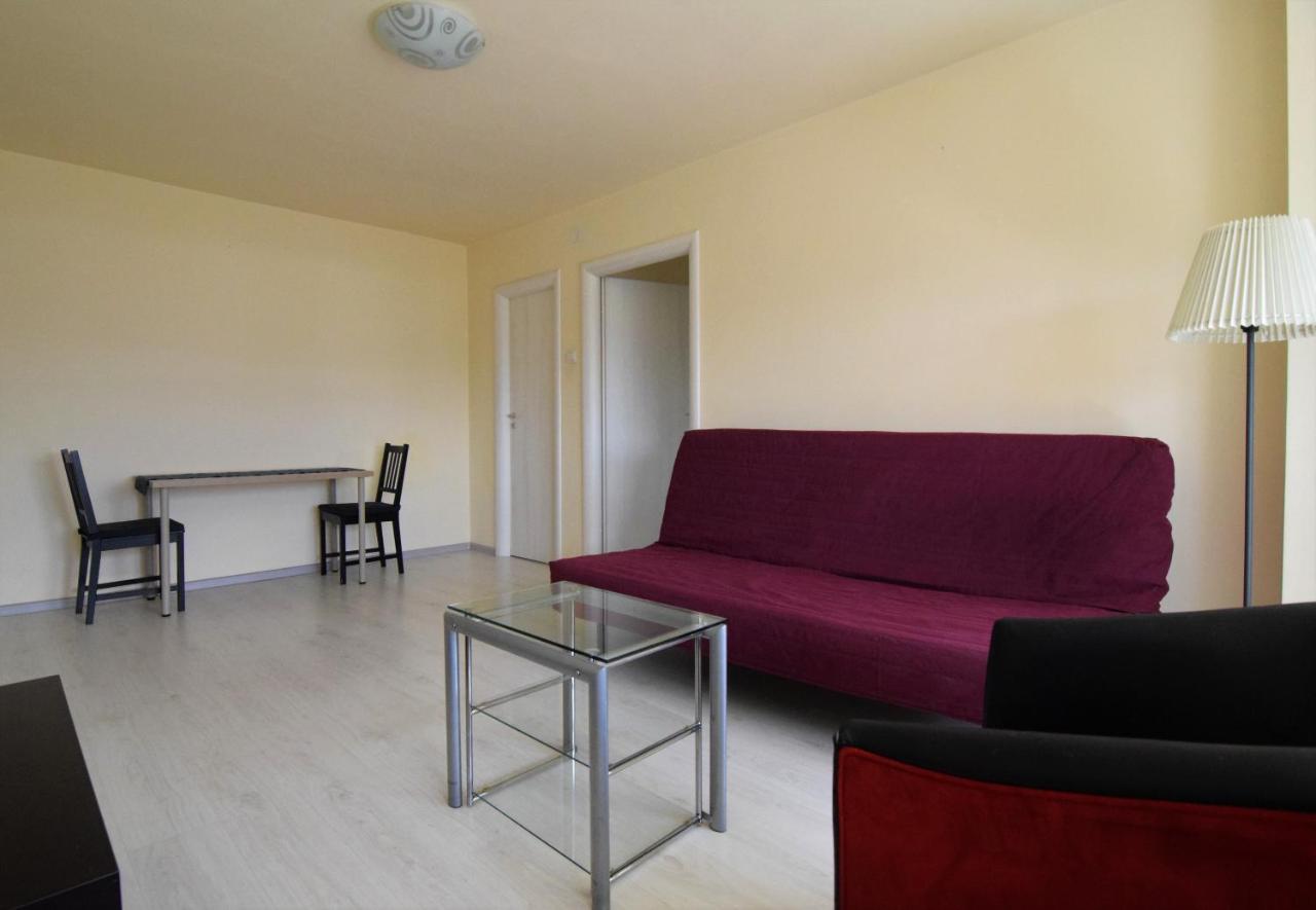 Gara De Nord - Resedinta Lui Calin Apartman Bukarest Kültér fotó