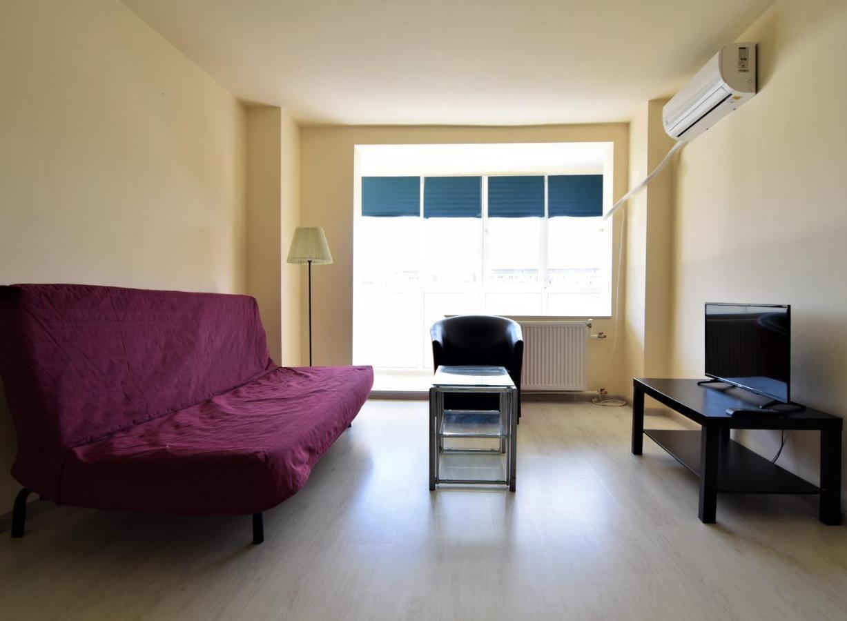 Gara De Nord - Resedinta Lui Calin Apartman Bukarest Kültér fotó